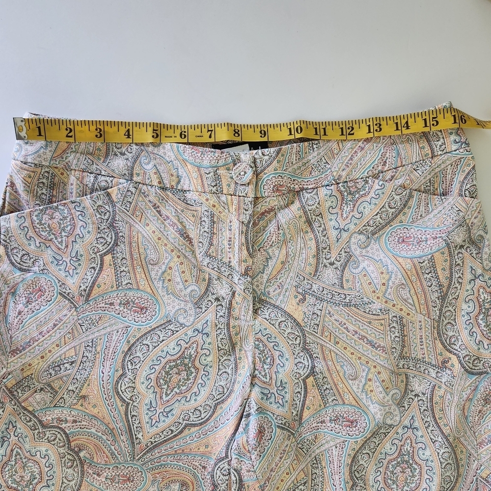 Tribal Paisley Pastel Print Preppy Bermuda Shorts Size 10 - Picture 8 of 9